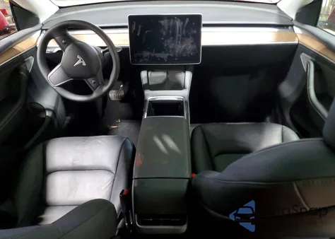 2024 Tesla Model Y из США, поврежденный, VIN 7SAYGDEE2RF032735